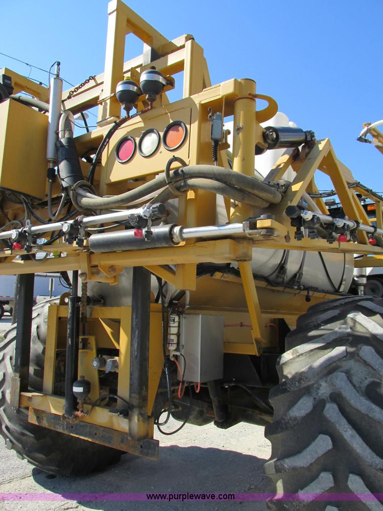 image for item AW9887 2004 GVM Prowler 1149T self-propelled sprayer/dry spreader