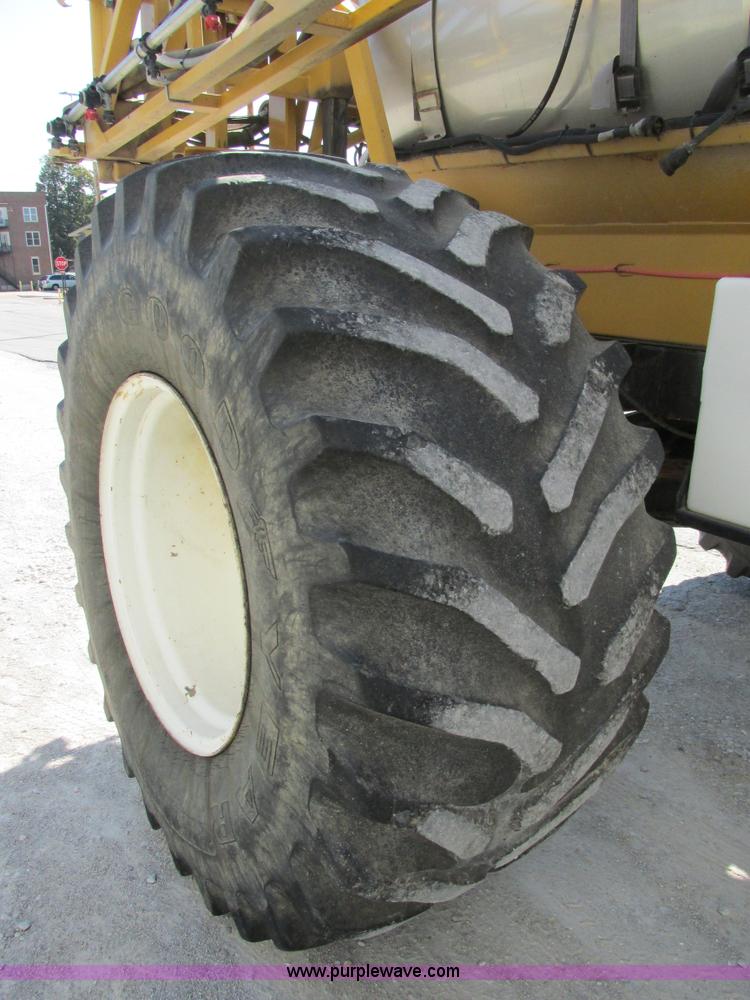 image for item AW9887 2004 GVM Prowler 1149T self-propelled sprayer/dry spreader