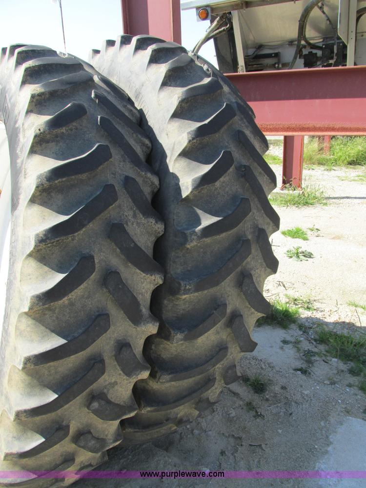 image for item AW9887 2004 GVM Prowler 1149T self-propelled sprayer/dry spreader