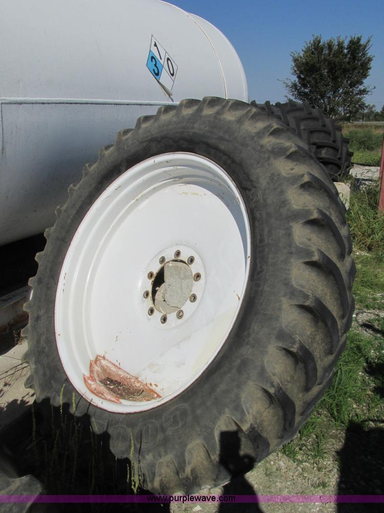 image for item AW9887 2004 GVM Prowler 1149T self-propelled sprayer/dry spreader