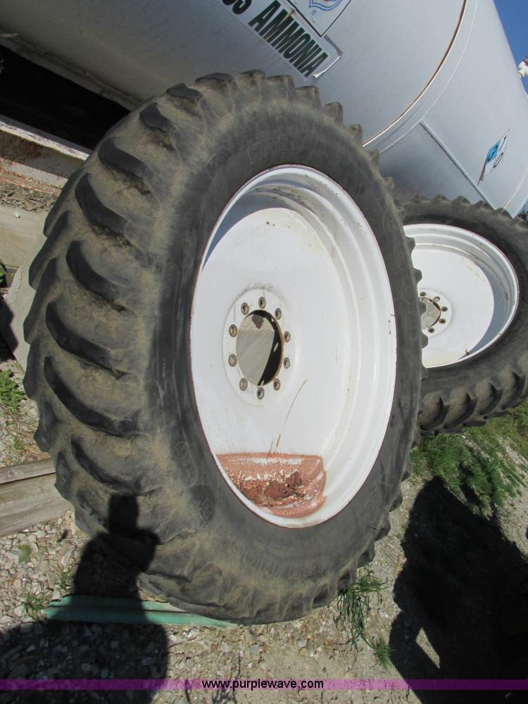 image for item AW9887 2004 GVM Prowler 1149T self-propelled sprayer/dry spreader