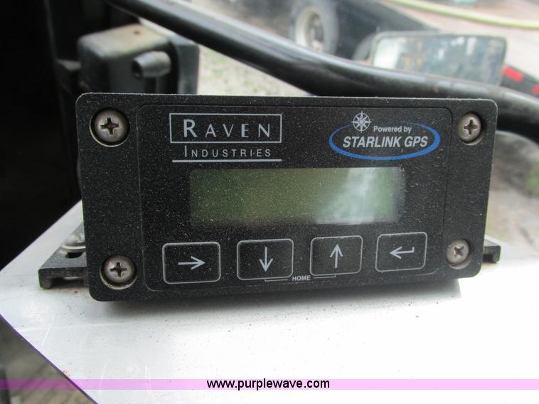 image for item AW9887 2004 GVM Prowler 1149T self-propelled sprayer/dry spreader