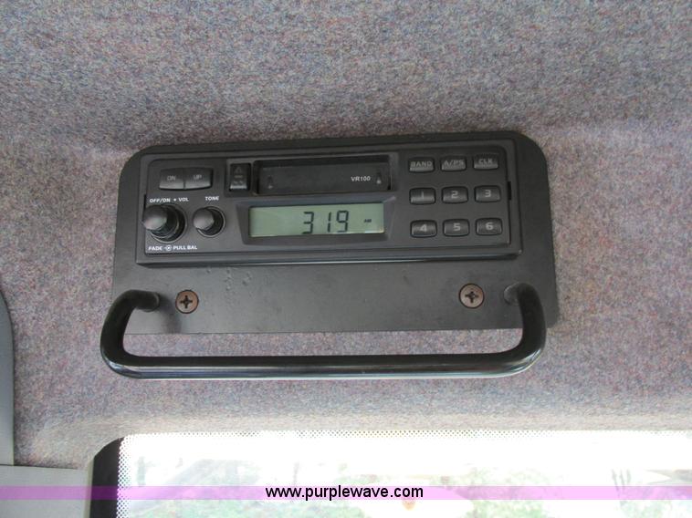 image for item AW9887 2004 GVM Prowler 1149T self-propelled sprayer/dry spreader