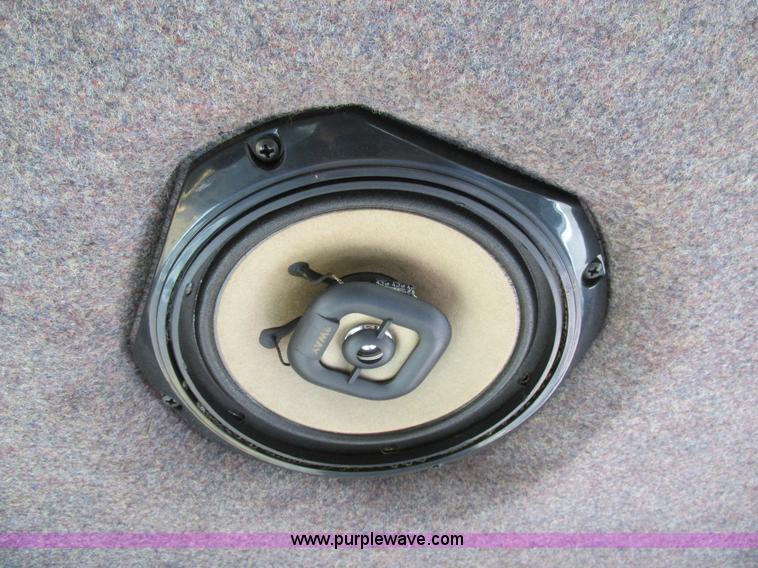 image for item AW9887 2004 GVM Prowler 1149T self-propelled sprayer/dry spreader