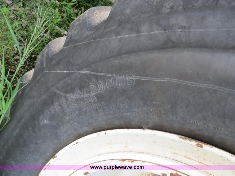 image for item B4937 2001 Loral Easy-Rider 3000 SS truck cab and chassis