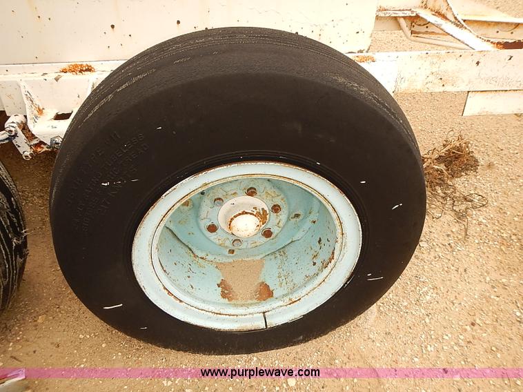 image for item BD9790 500 gallon fuel tank trailer