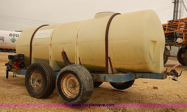 image for item BD9791 1,000 gallon liquid tender tank trailer