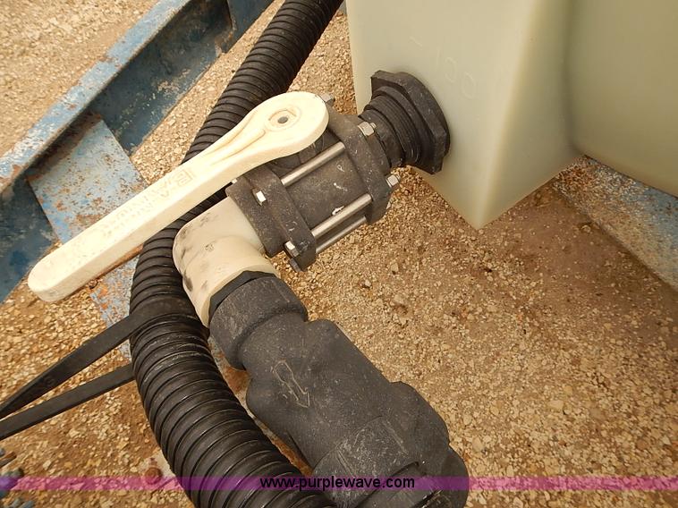 image for item BD9791 1,000 gallon liquid tender tank trailer