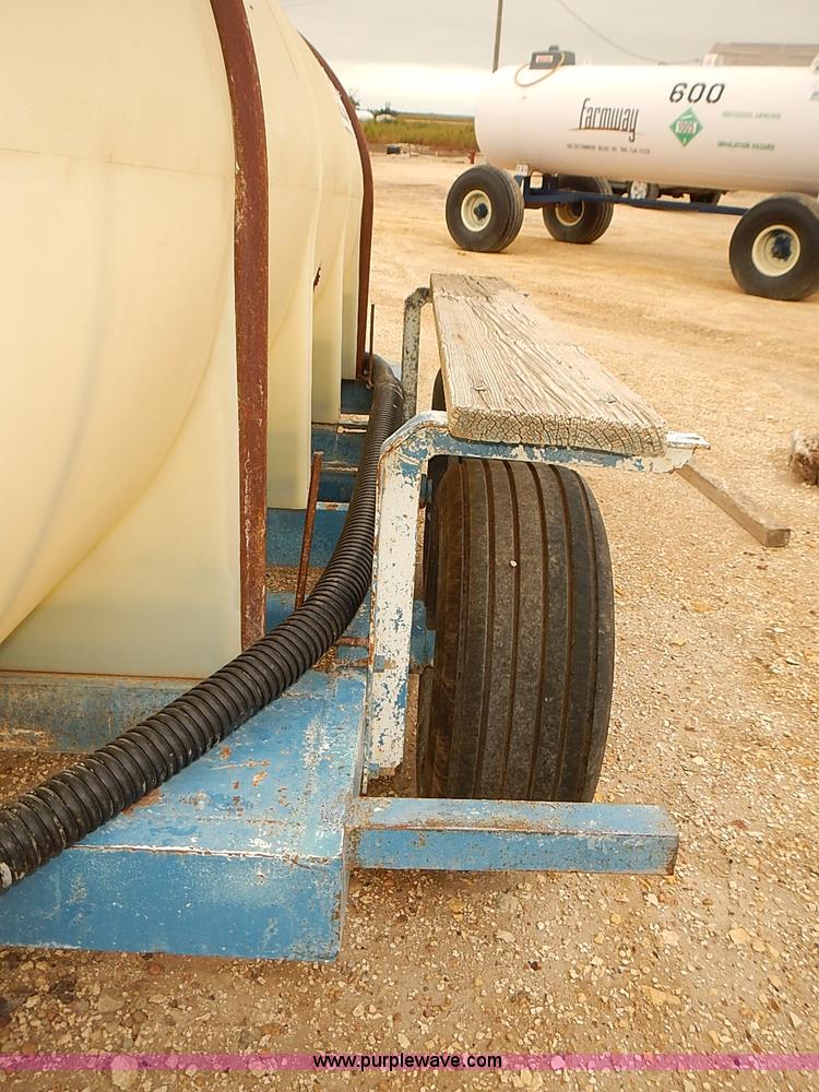 image for item BD9791 1,000 gallon liquid tender tank trailer