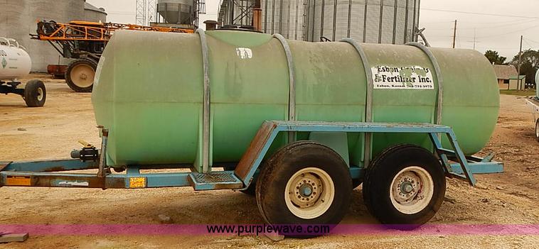 image for item BD9792 1,000 gallon liquid tender tank trailer