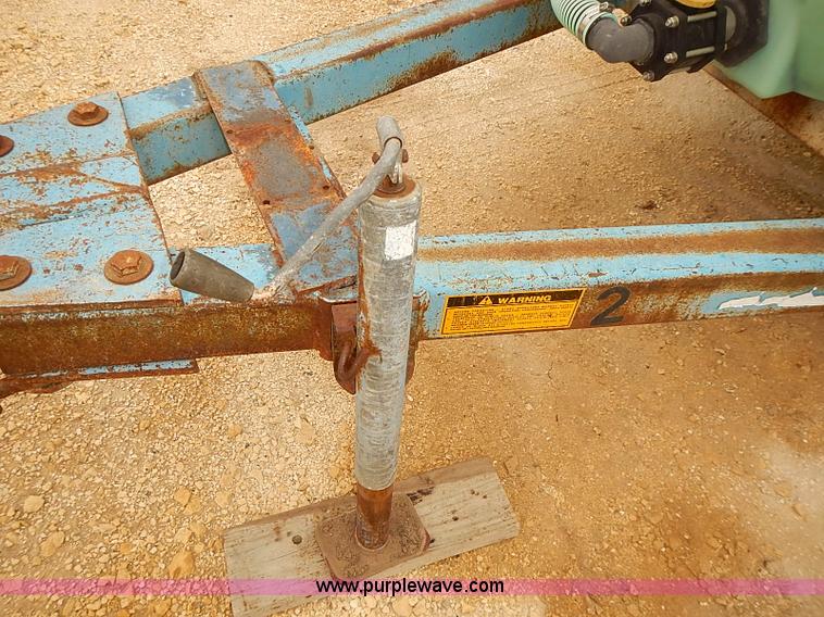 image for item BD9792 1,000 gallon liquid tender tank trailer