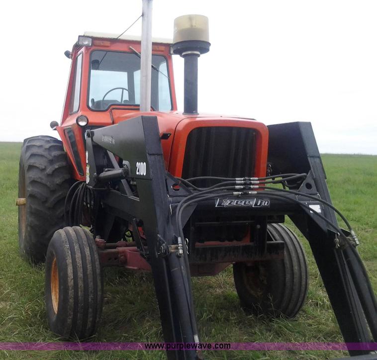 image for item D1221 Allis Chalmers 7040 tractor