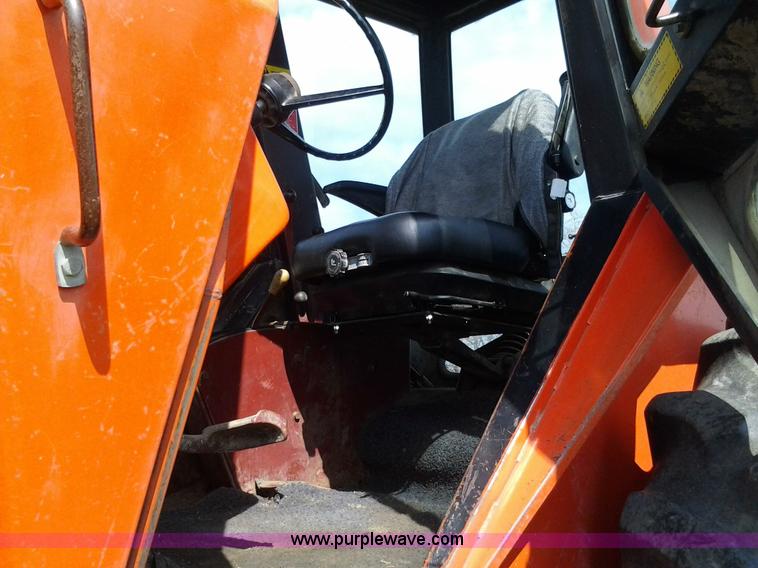 image for item D1221 Allis Chalmers 7040 tractor