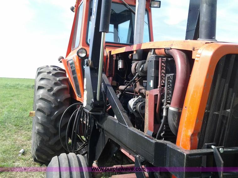 image for item D1221 Allis Chalmers 7040 tractor