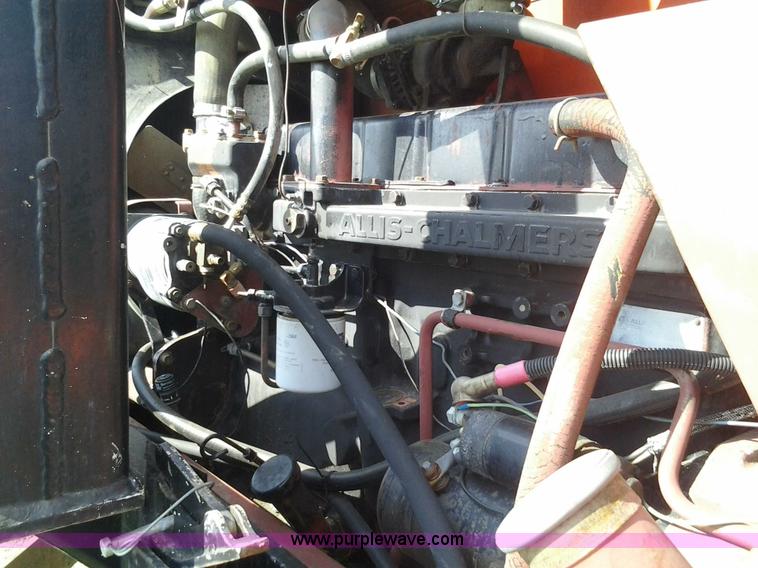 image for item D1221 Allis Chalmers 7040 tractor