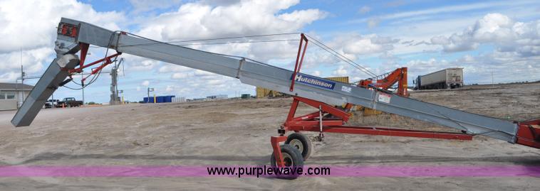 image for item F2057 Hutchinson Trac Mass-Ter 40' flat storage unloader