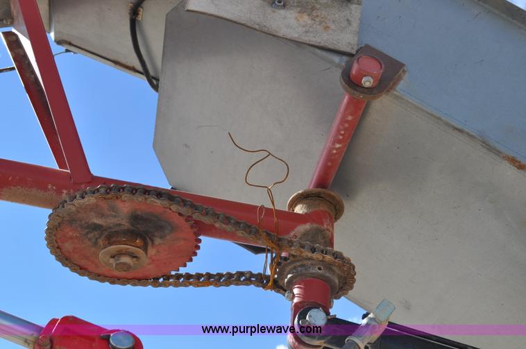 image for item F2057 Hutchinson Trac Mass-Ter 40' flat storage unloader