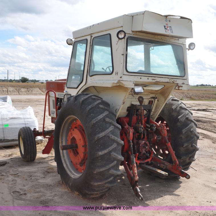 image for item F2059 1972 International 1066 Hydro tractor