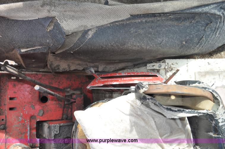 image for item F2059 1972 International 1066 Hydro tractor