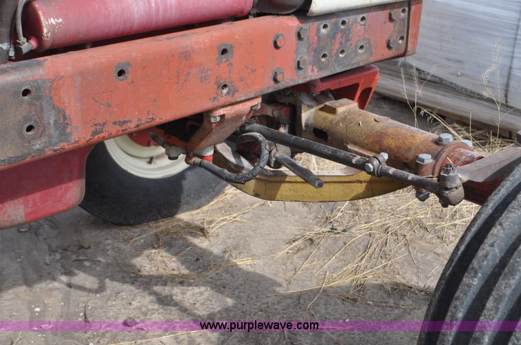 image for item F2059 1972 International 1066 Hydro tractor