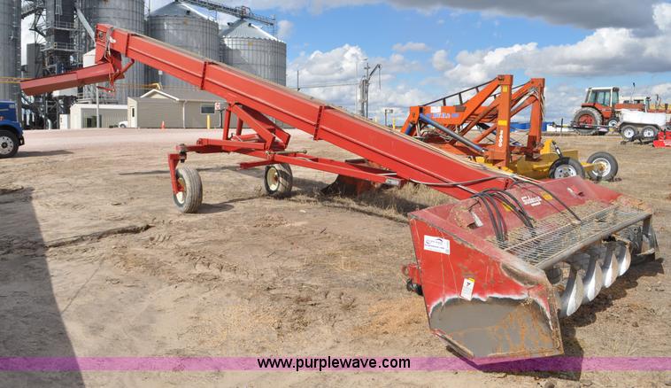 image for item F2062 Sudenga Industries grain scoop