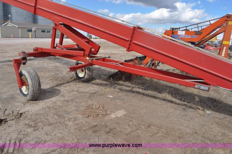 image for item F2062 Sudenga Industries grain scoop