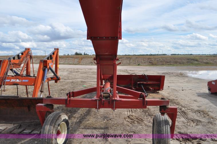 image for item F2062 Sudenga Industries grain scoop