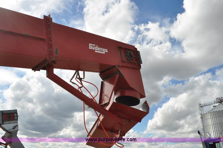 image for item F2062 Sudenga Industries grain scoop