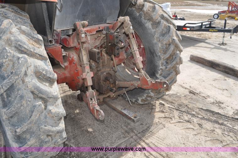 image for item F2063 1980 International Hydro 186 tractor