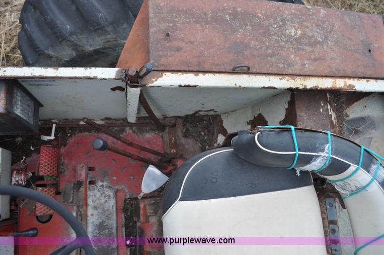 image for item F2064 1967 International 806 Wheatland tractor