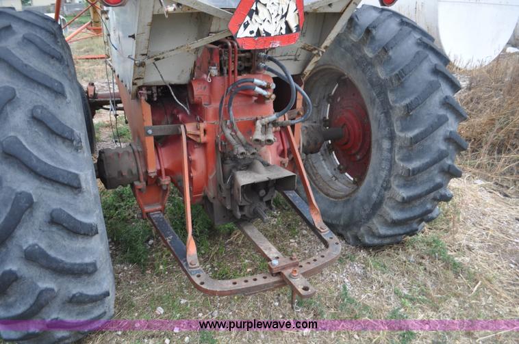 image for item F2064 1967 International 806 Wheatland tractor