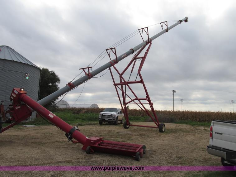 image for item G9932 2007 Peck 120482 grain auger