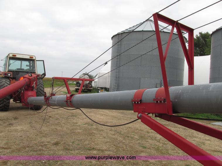 image for item G9932 2007 Peck 120482 grain auger