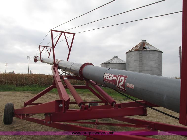 image for item G9932 2007 Peck 120482 grain auger