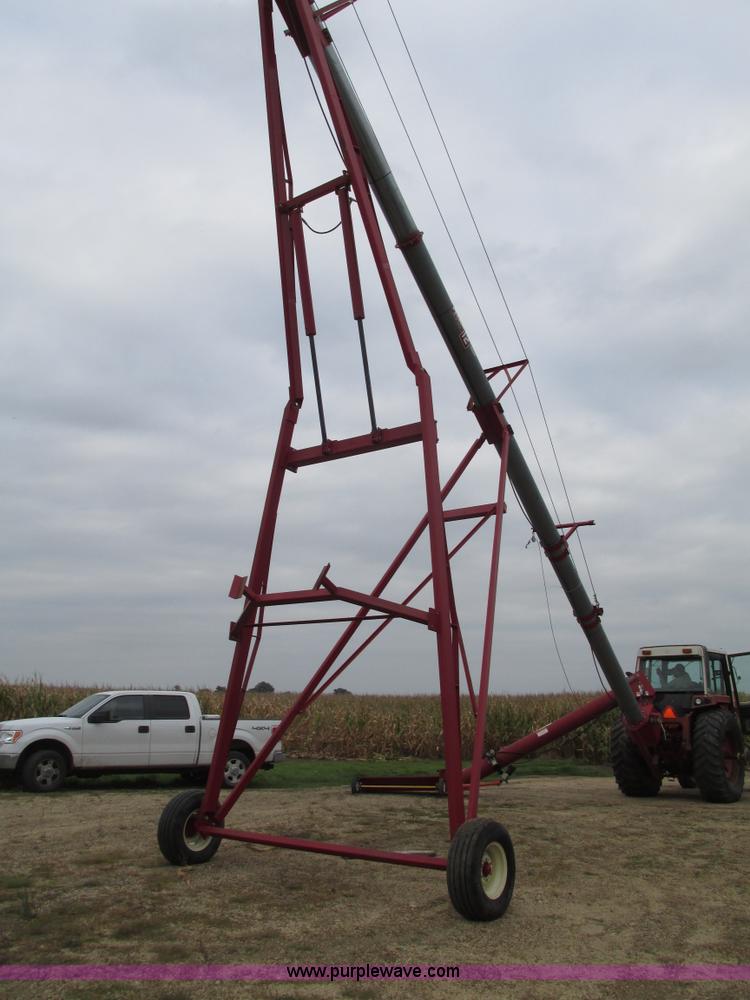 image for item G9932 2007 Peck 120482 grain auger