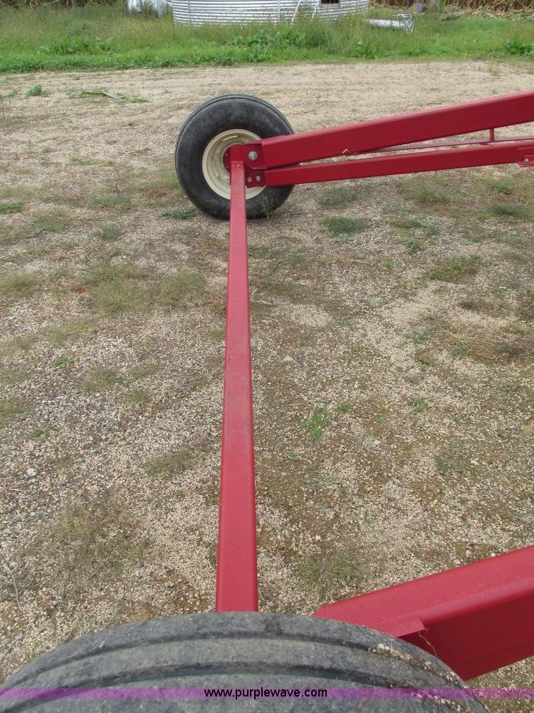 image for item G9932 2007 Peck 120482 grain auger