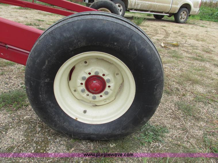 image for item G9932 2007 Peck 120482 grain auger