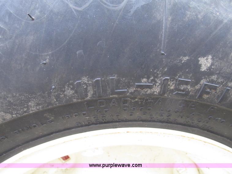 image for item G9932 2007 Peck 120482 grain auger