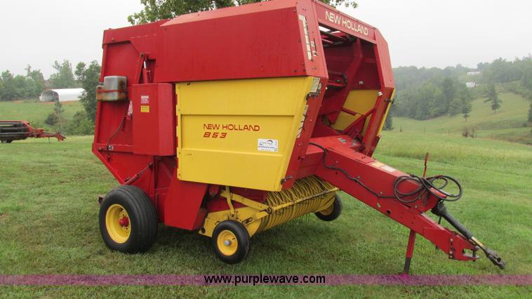 image for item I3225 1989 New Holland 853 round baler