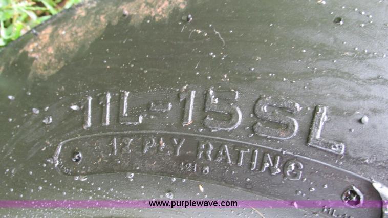 image for item I3225 1989 New Holland 853 round baler