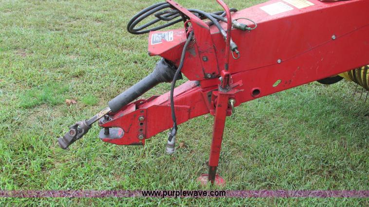 image for item I3225 1989 New Holland 853 round baler