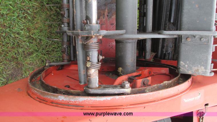 image for item I3226 Hesston 1120 mower conditioner