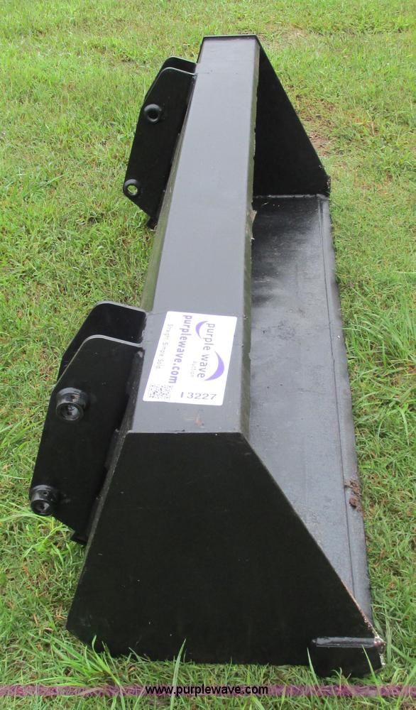 image for item I3227 60"W bucket