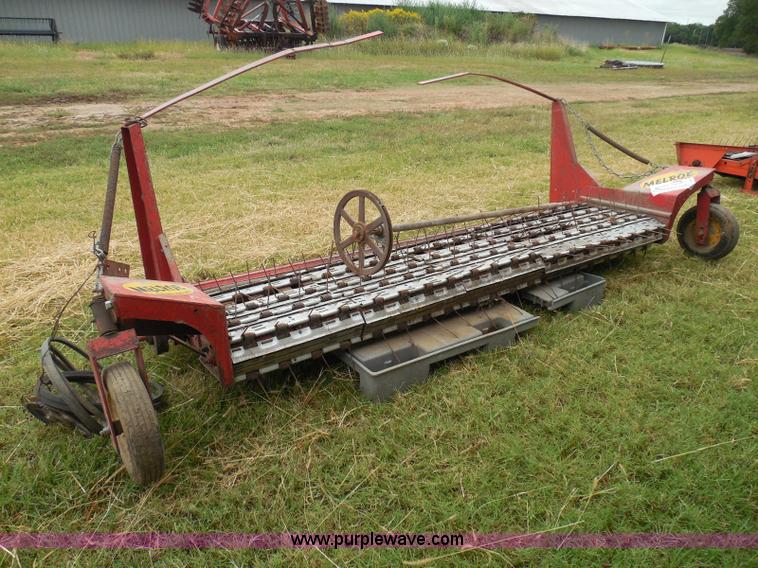 image for item I3324 Melroe pickup unit