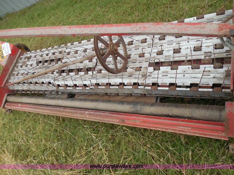 image for item I3324 Melroe pickup unit