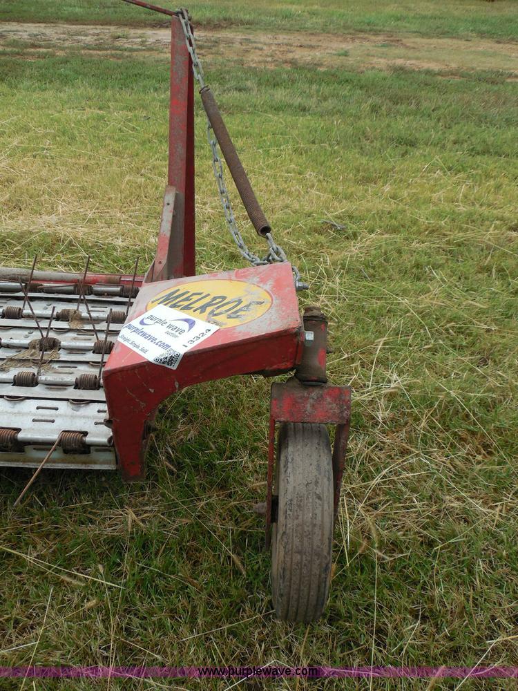 image for item I3324 Melroe pickup unit