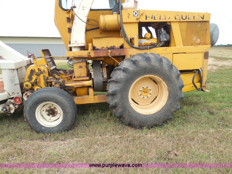image for item I3326 Field Queen FQ forage harvester