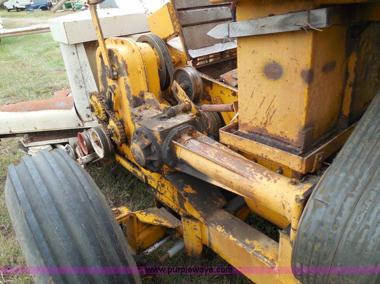 image for item I3326 Field Queen FQ forage harvester