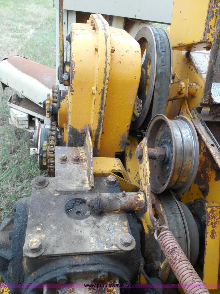 image for item I3326 Field Queen FQ forage harvester