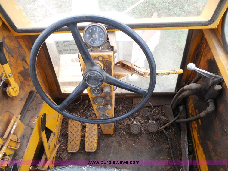 image for item I3326 Field Queen FQ forage harvester